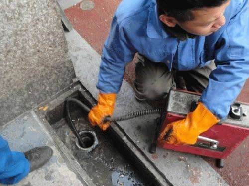 科尔沁左翼后疏通下水道