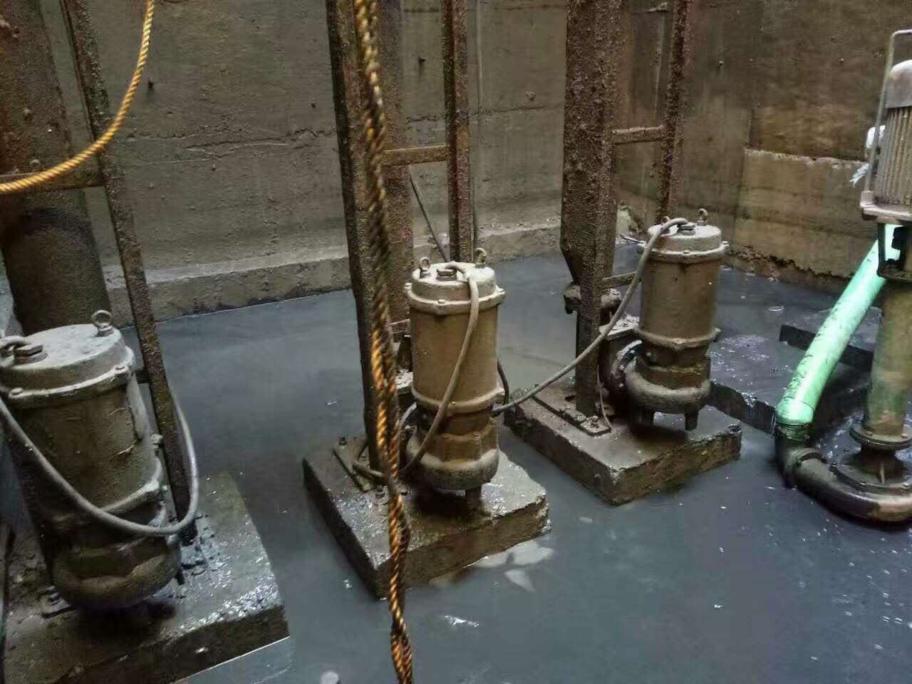 科尔沁左翼后污水池清理